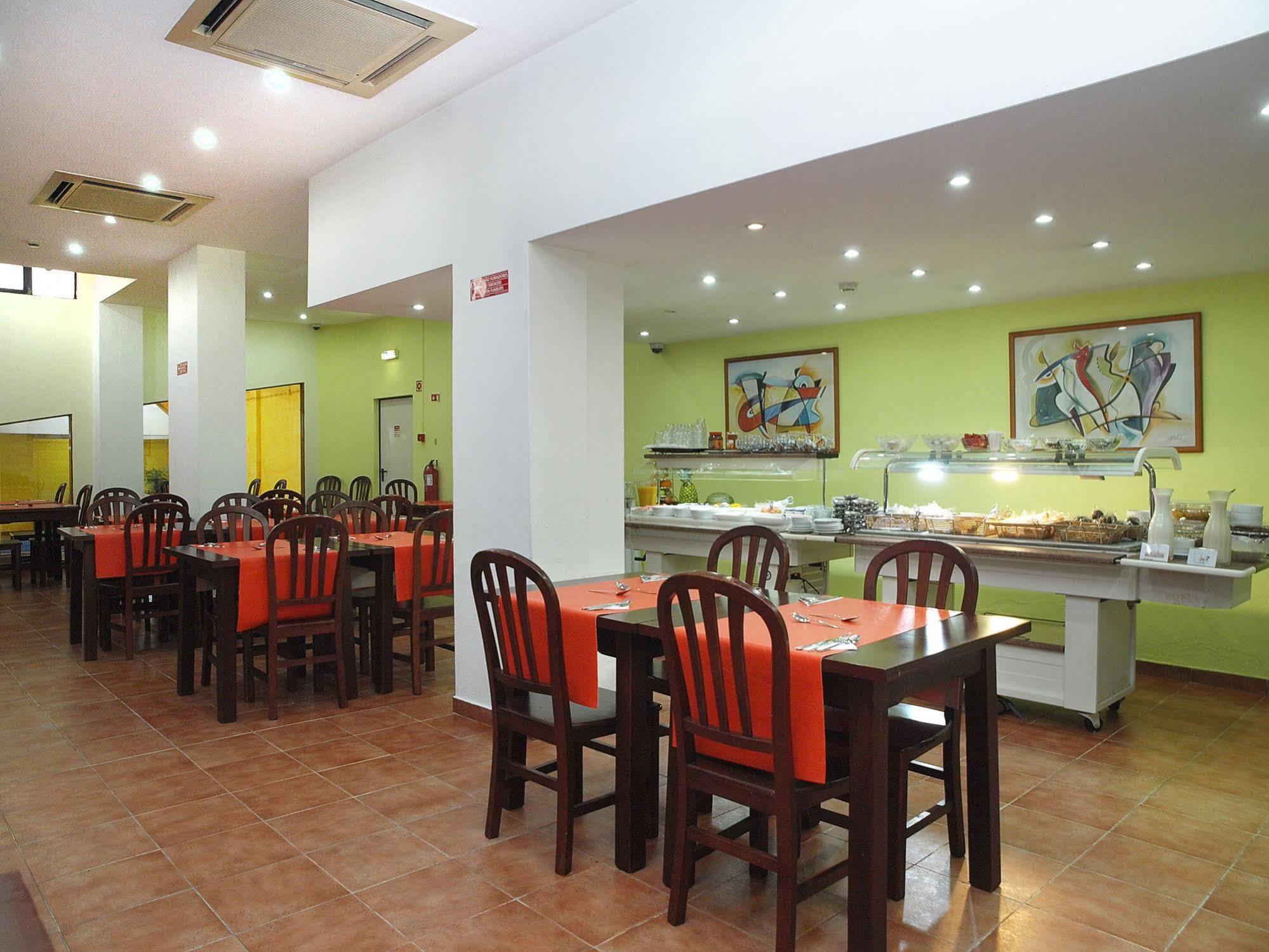 Portimao Center Hotel ภายนอก รูปภาพ